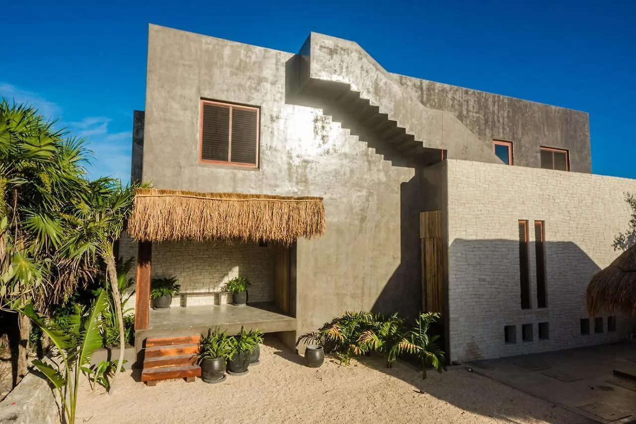 Beachfront Villa In Tankah Bay Tulum